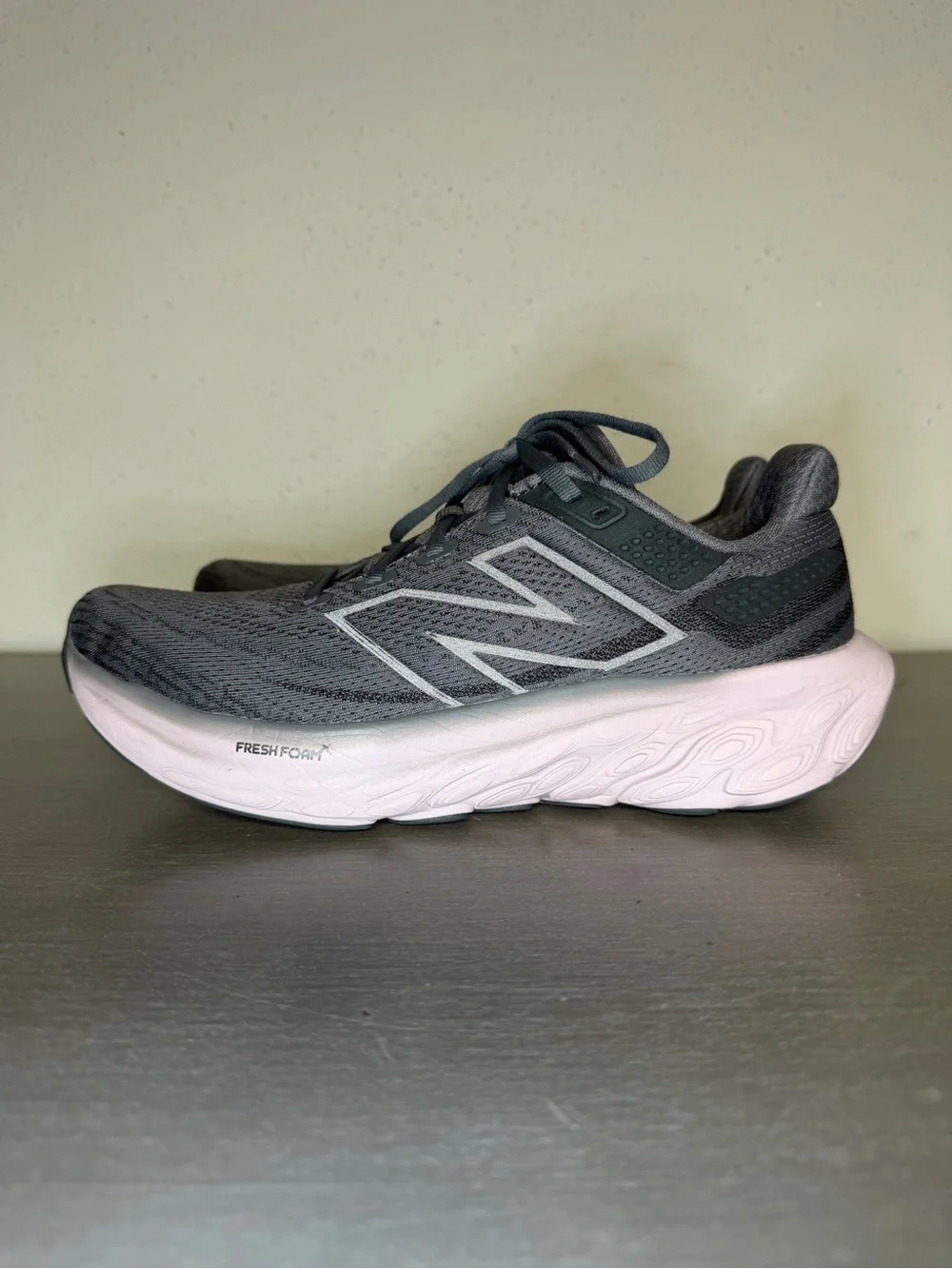 New Balance Fresh Foam X 1080v13 Womens Size 9B Gray Running Shoes W1080Z13
